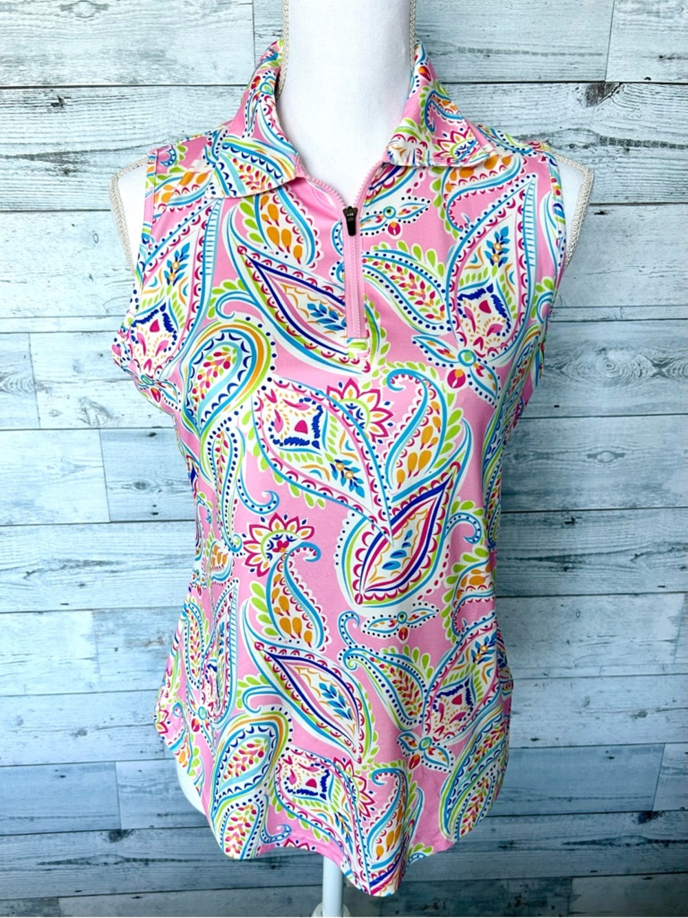 Sleeveless Pink Paisley Zip-Front Women’s Top